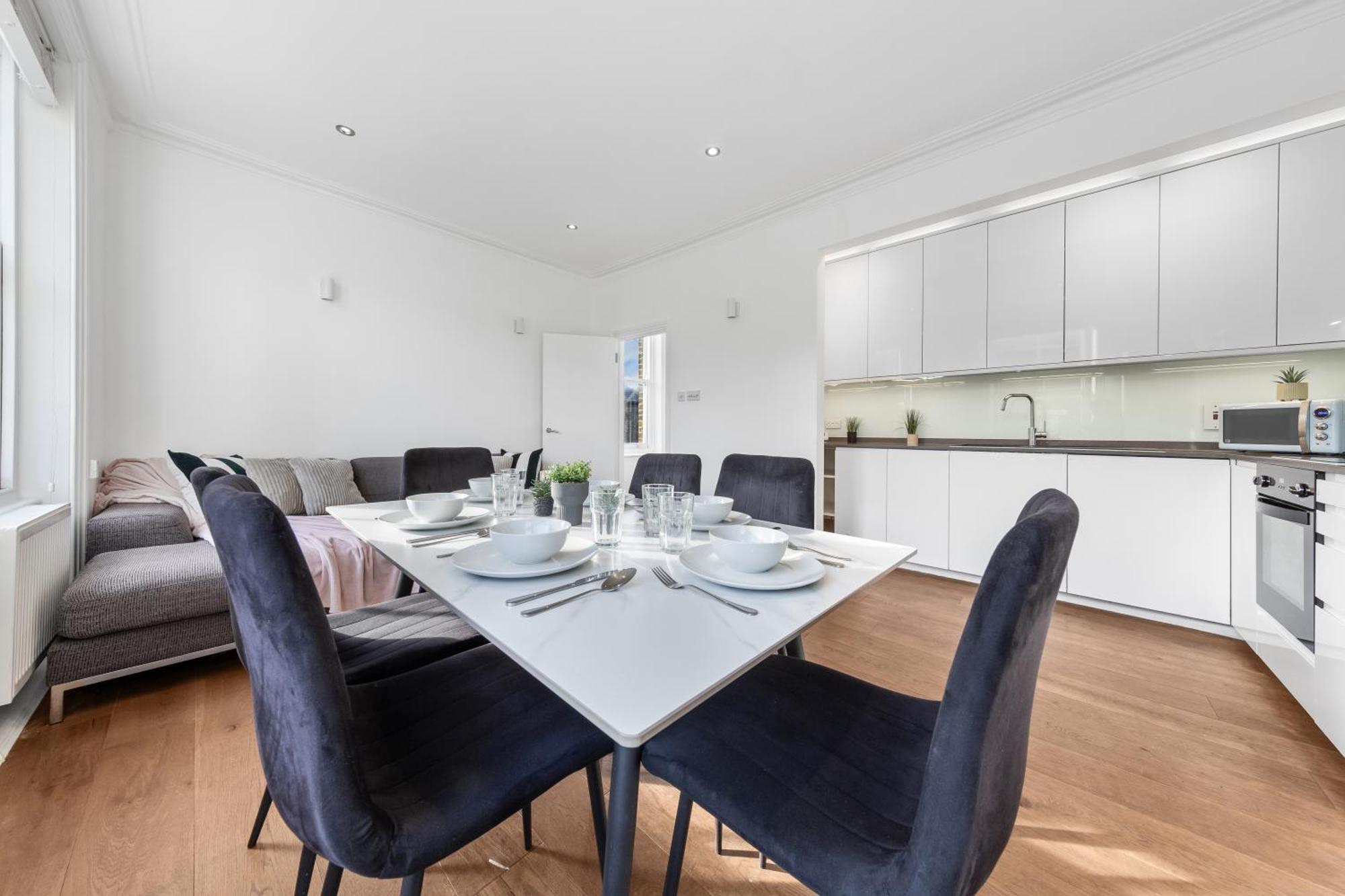 Luxury 4 Bedroom Flat With Stunning Shard View From Terrace In Central London! Next To Station, Sleeps 9 Exterior photo