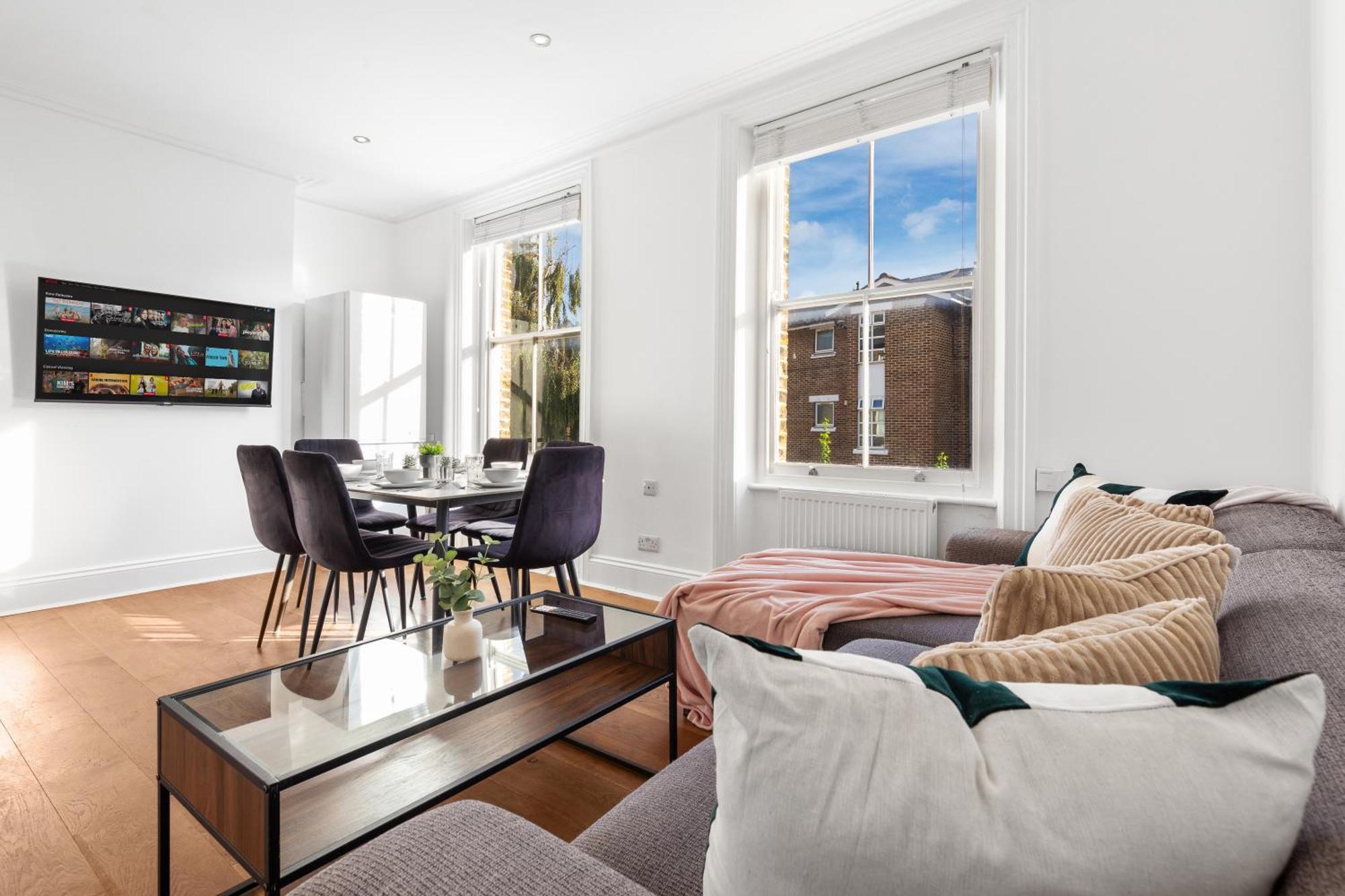 Luxury 4 Bedroom Flat With Stunning Shard View From Terrace In Central London! Next To Station, Sleeps 9 Exterior photo